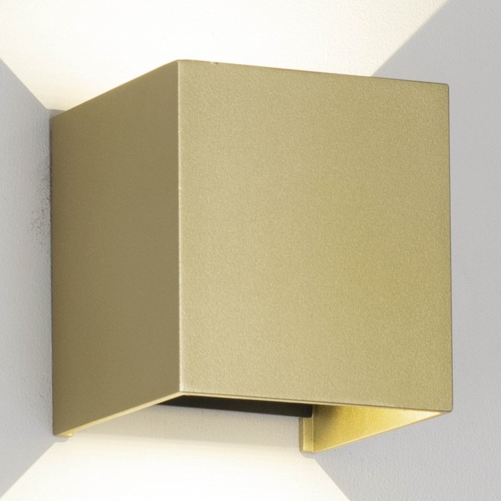 Накладной светильник mantra davos 9223