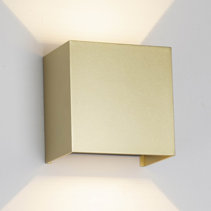 Накладной светильник mantra davos 9228