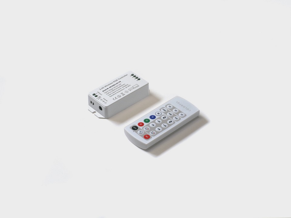Контроллер-регулятор цвета rgb с пультом ду swg  00-00021380