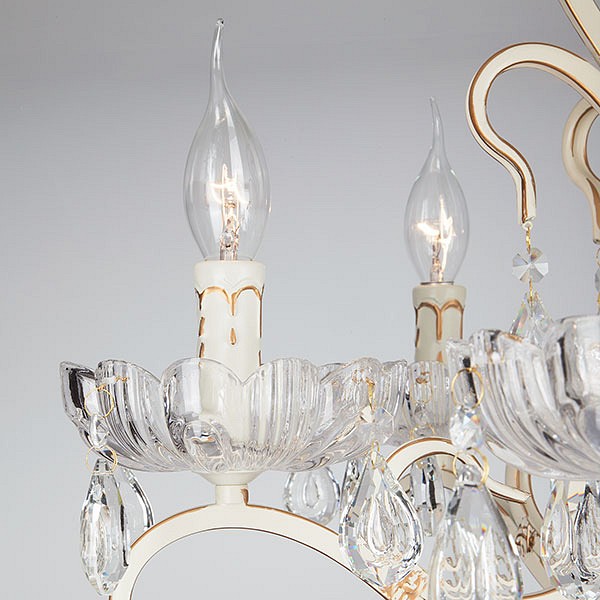 Потолочная люстра eurosvet etna 12205/6 белый strotskis