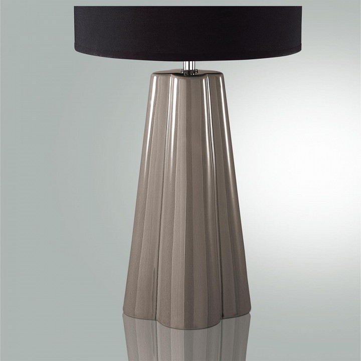 Настольная лампа декоративная lumion hinami 8125/1т