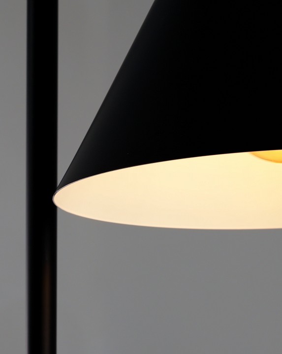 Торшер moderli omaha v11591-1f