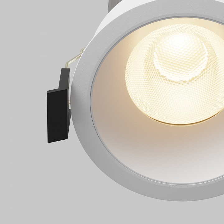Встраиваемый светильник maytoni technical  dl117-15w-3k-w
