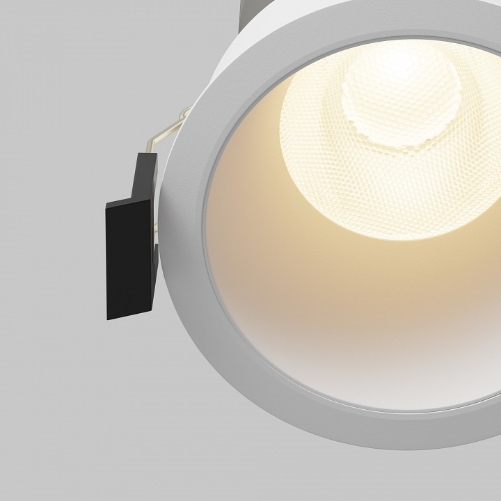 Встраиваемый светильник maytoni technical dl118-15w-3k-w