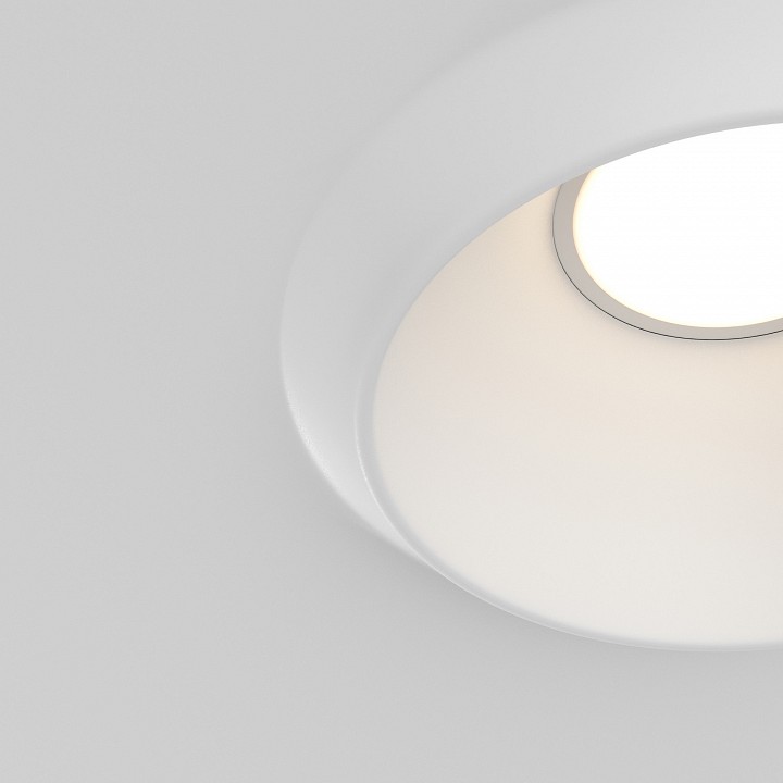 Встраиваемый светильник maytoni technical gyps modern dl124-gu10-01-trs-w