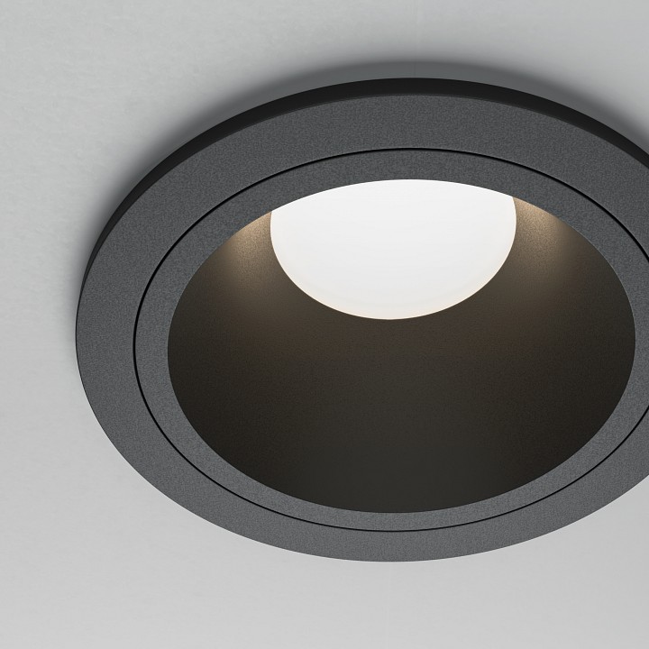 Встраиваемый светильник maytoni technical  dl126-gu10-b
