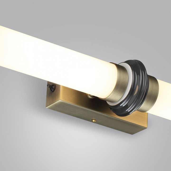 Накладной светильник odeon light ula 5404/28wl