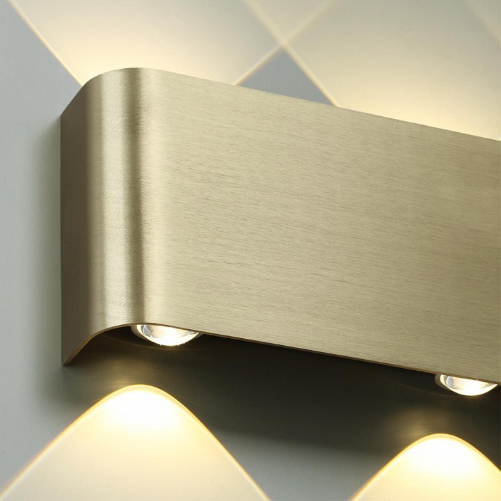 Накладной светильник odeon light magnum 7107/2wl