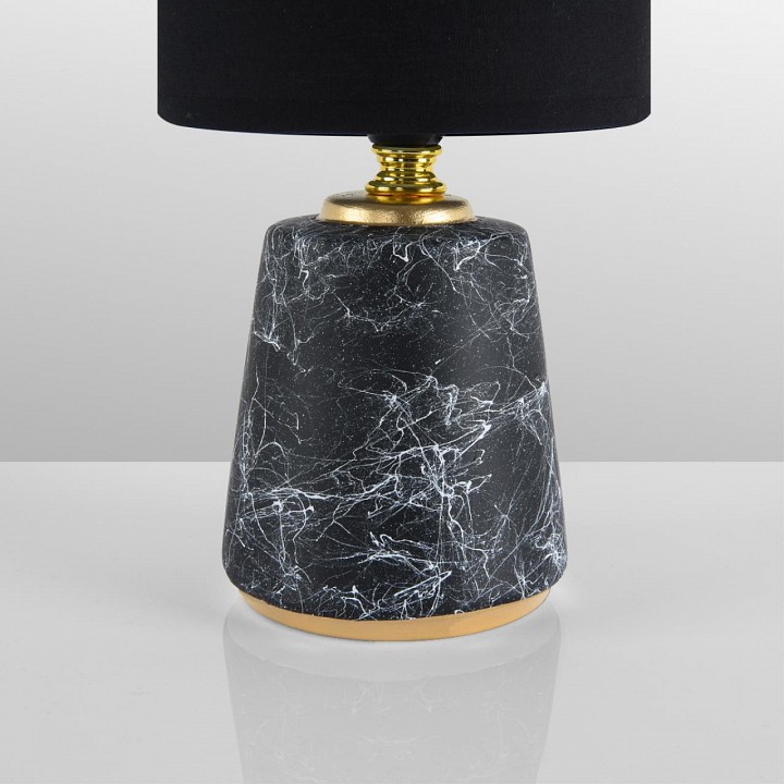 Настольная лампа декоративная lumion giata 8170/1t