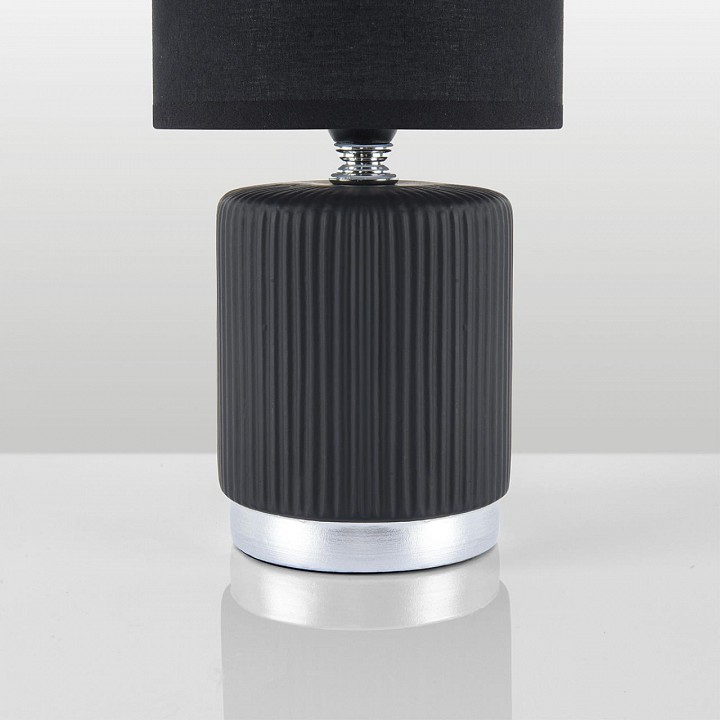 Настольная лампа декоративная lumion kaisa 8179/1t