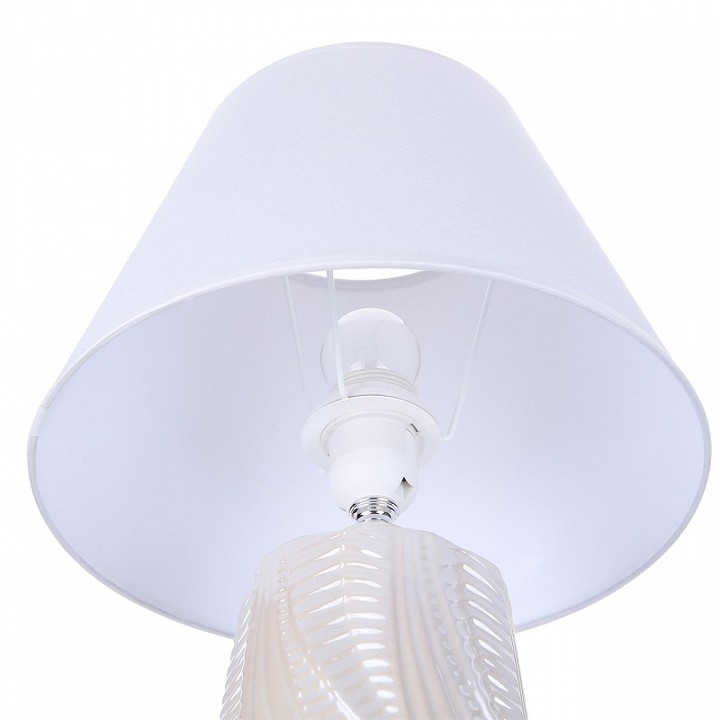 Настольная лампа декоративная lumion sinna 8211/1t