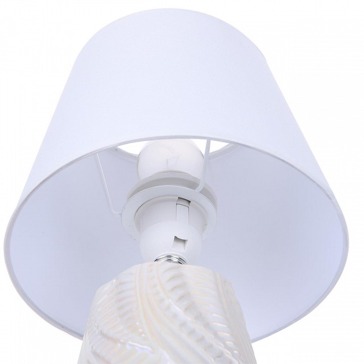 Настольная лампа декоративная lumion sinna 8212/1t