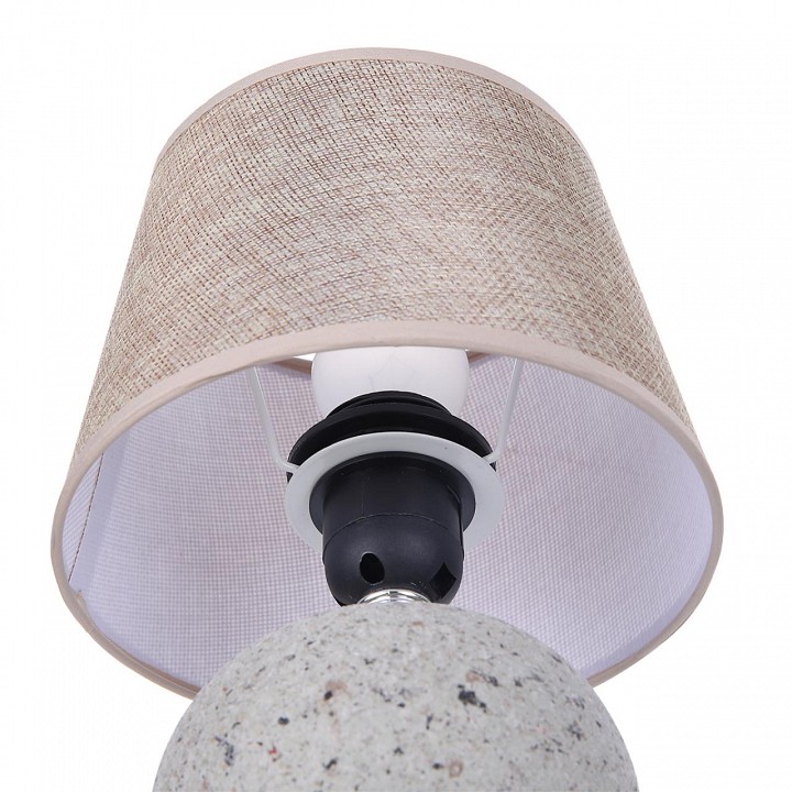 Настольная лампа декоративная lumion tareka 8215/1t