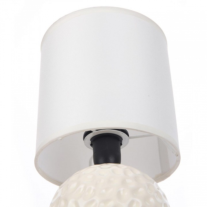 Настольная лампа декоративная lumion makovia 8228/1t