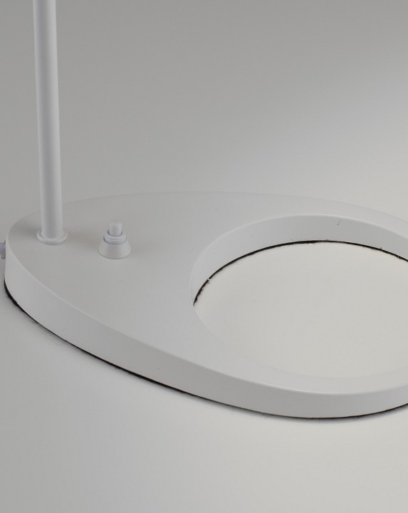 Настольная лампа офисная moderli turin v11335-1t