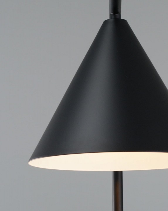 Настольная лампа декоративная moderli omaha v11594-1t