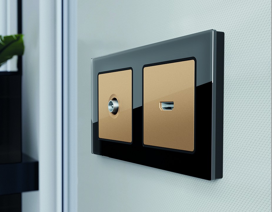 Накладка для розетки hdmi ambrella volt alfa ap6140