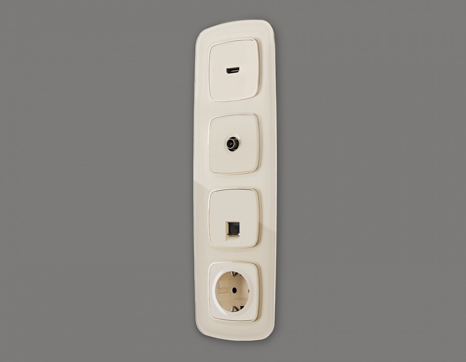 Накладка для розетки hdmi ambrella volt omega op3140