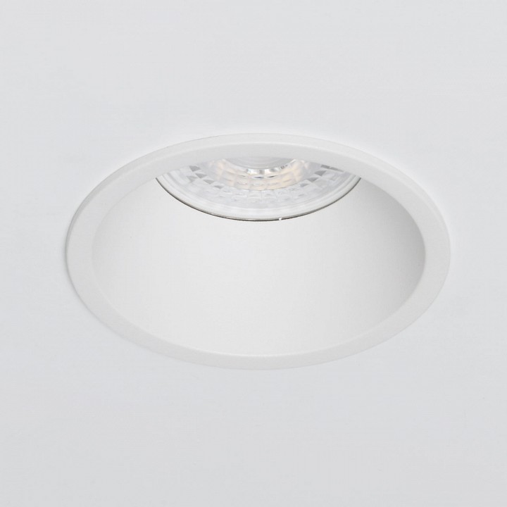 Встраиваемый светильник demarkt прайм 850010101