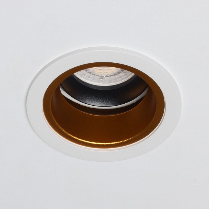 Встраиваемый светильник demarkt прайм 850010701