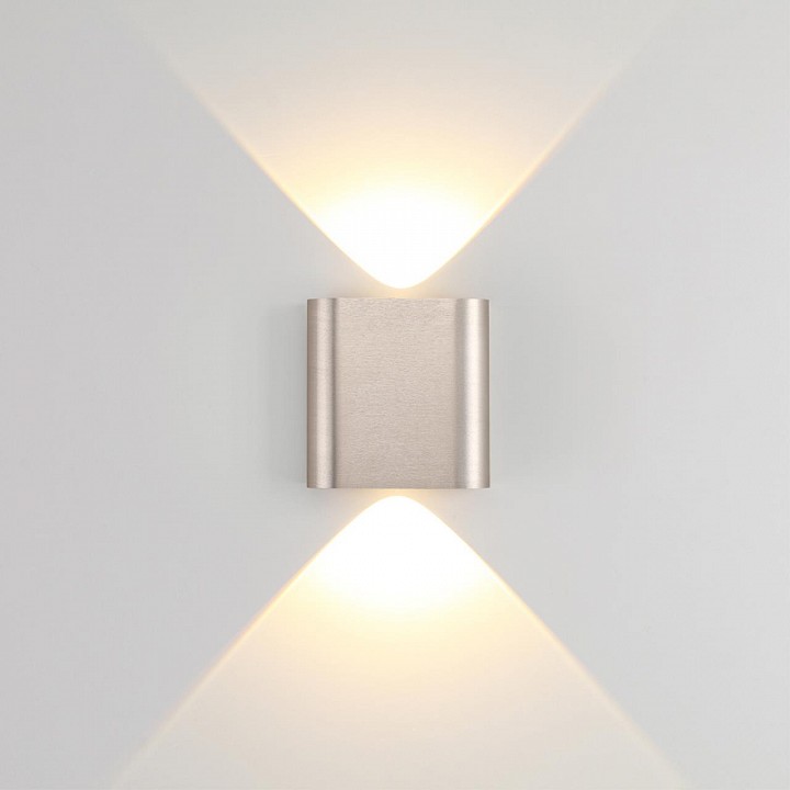 Накладной светильник odeon light magnum 7106/2wl