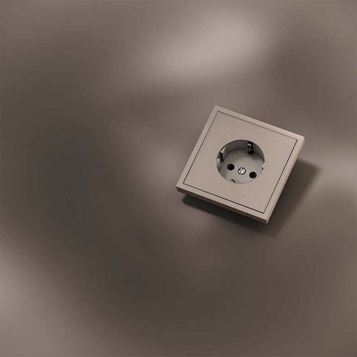 Накладка для розетки с заземлением voltum s70 metal vlsm000610