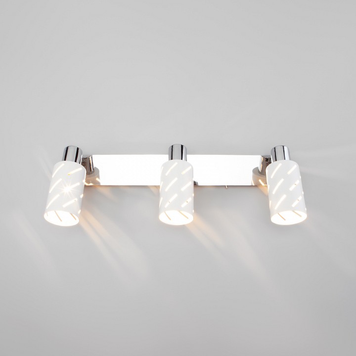 Бра eurosvet fente 20090/3 белый/хром