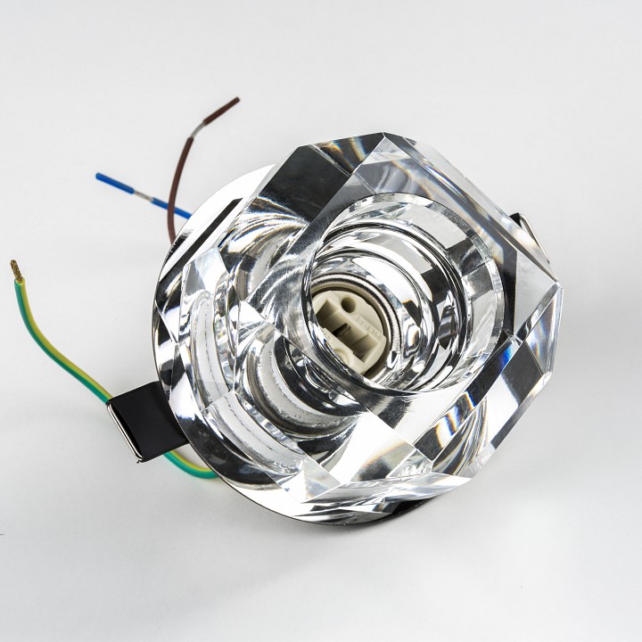 Встраиваемый светильник lightstar romb 004060