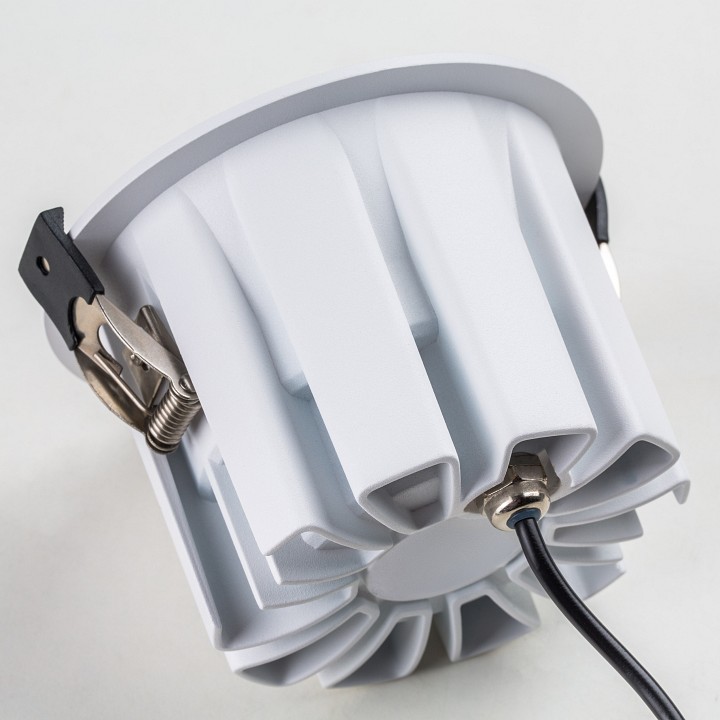 Встраиваемый светильник lightstar ciclone 385136