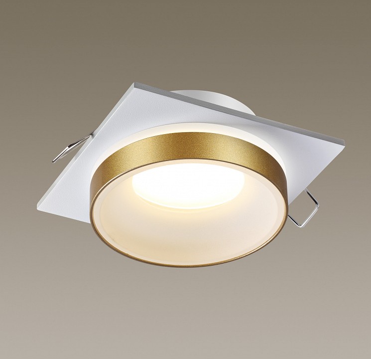 Встраиваемый светильник novotech water 370787