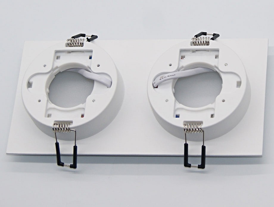 Встраиваемый светильник maytoni technical hoop dl086-02-gx53-sq-w