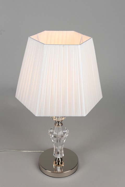 Настольная лампа декоративная aployt jula apl.707.04.01