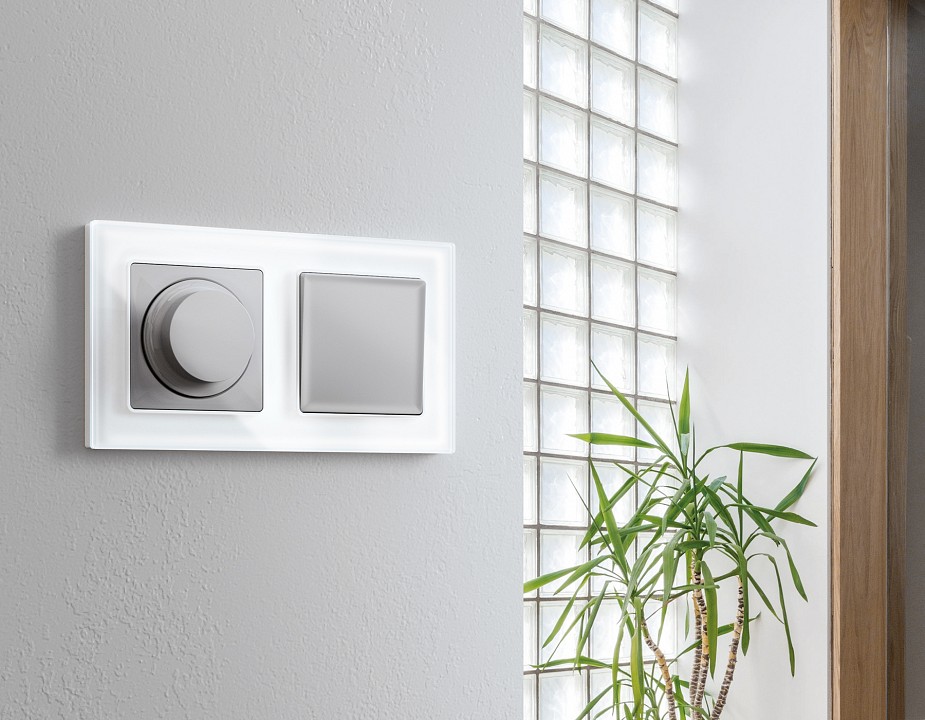 Выключатель двухполюсной самовозвратный без рамки ambrella volt ma ma401050