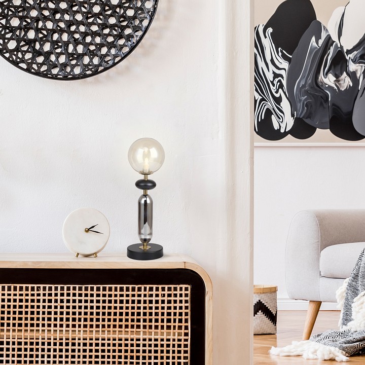 Настольная лампа декоративная escada capsule 2102/1