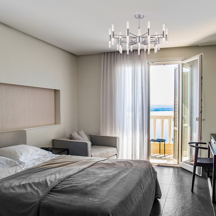 Люстра на штанге bogate's bastone 346 smart