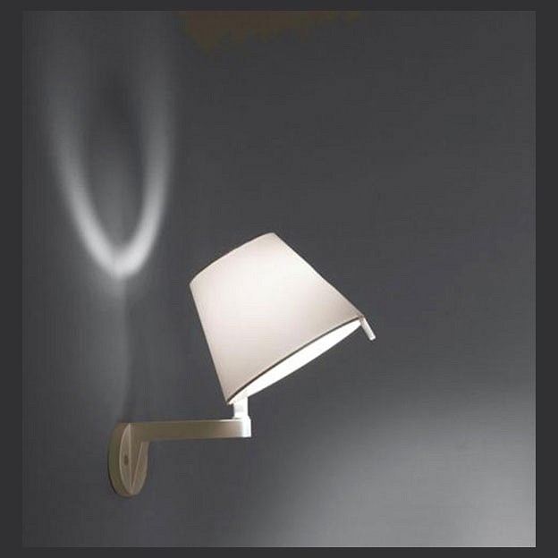 Бра artemide  0721020a