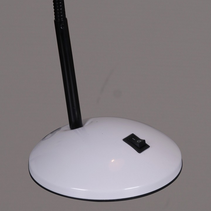 Настольная лампа офисная 00966-0.7-01 wt