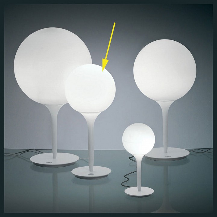 Настольная лампа декоративная artemide  1050010a