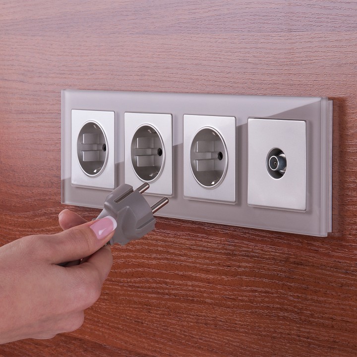 Рамка на 4 поста werkel favorit (дымчатый) w0041117