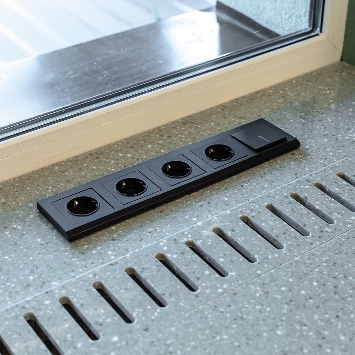 Рамка на 5 постов werkel stark (черный) w0051808