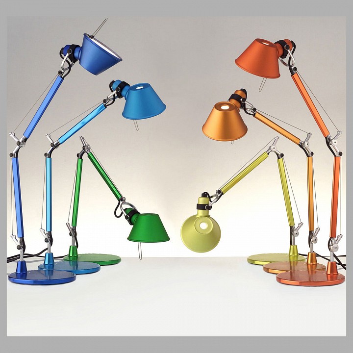 Настольная лампа офисная artemide  a011860