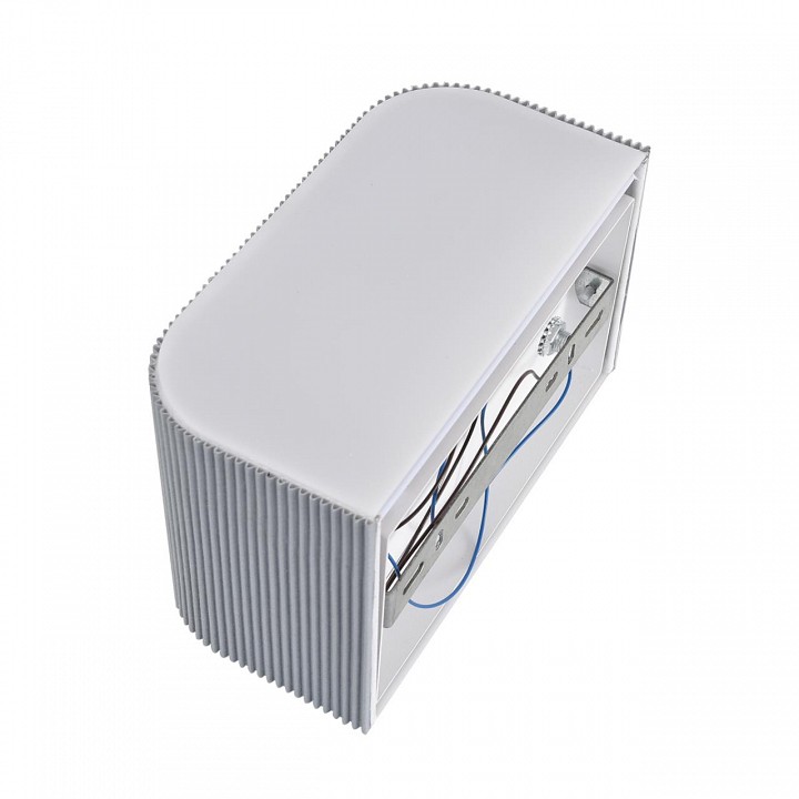 Накладной светильник lumion moderni 8328/2w