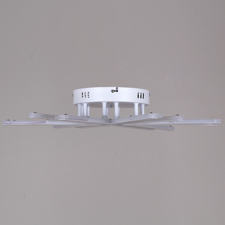 Потолочная люстра 09824-3.3-06 wh