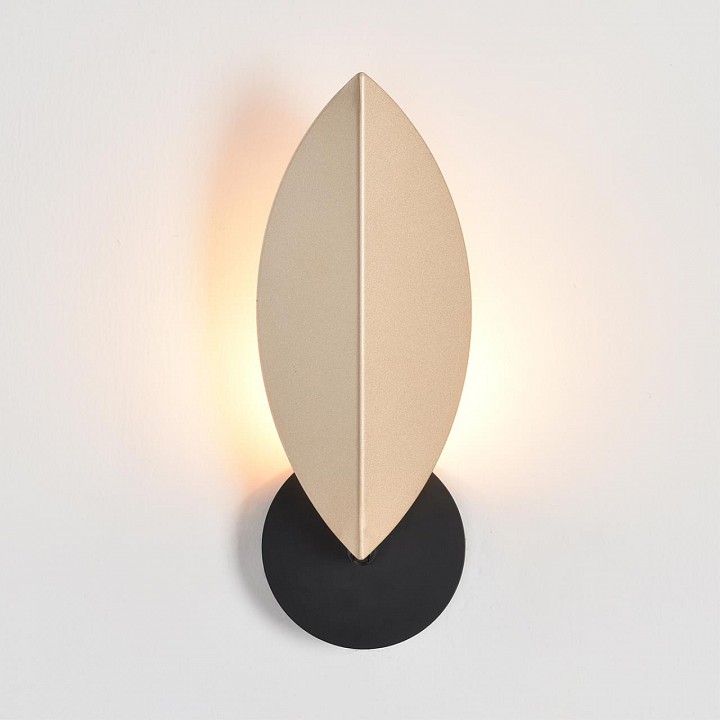 Накладной светильник lumion moderni 8396/1w