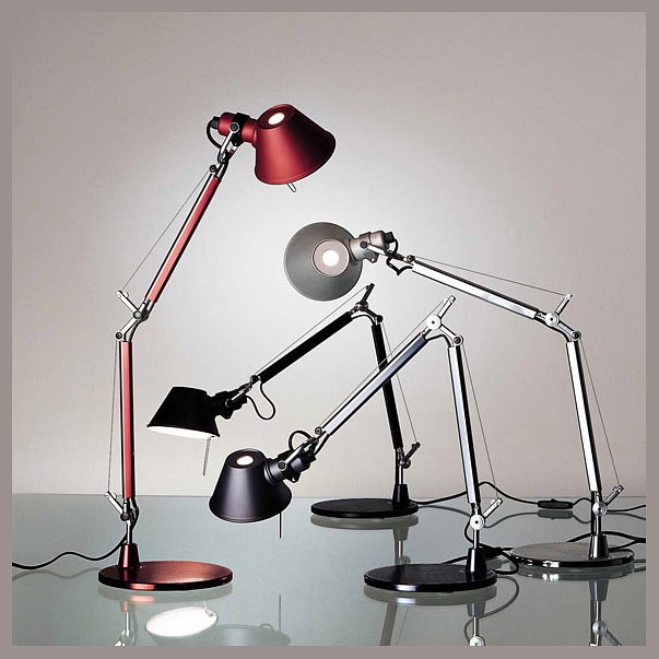 Настольная лампа офисная artemide  a001300