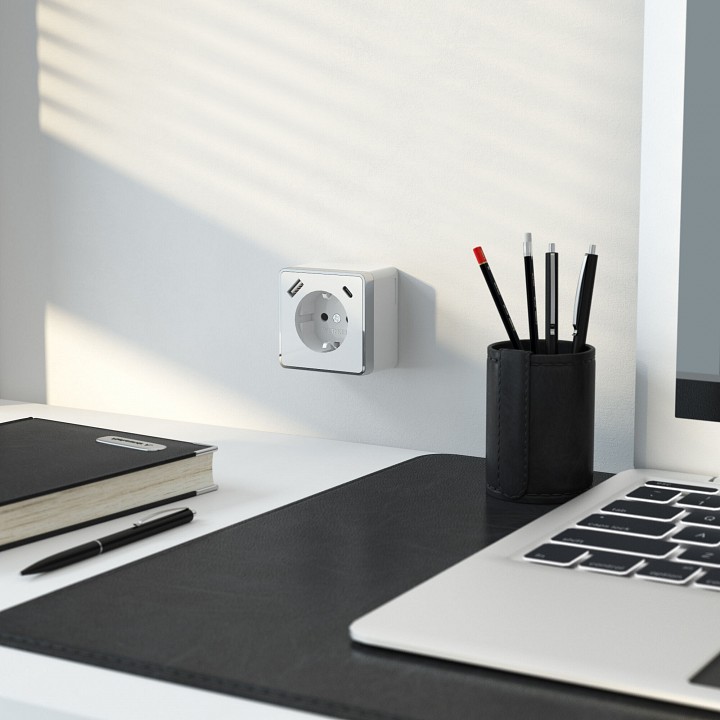 Розетка с заземлением и со шторками и usb werkel gallant (белая) w5071701