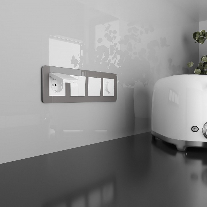 Розетка влагозащищенная с заземлением и со шторкой, Без рамки с крышкой werkel белые w1171201